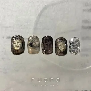 ネイル miyuu 𓂃🫧のネイルデザイン
