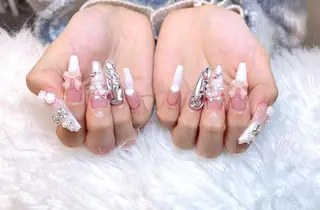 ネイル NIE MoMoのネイルデザイン