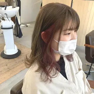 ミディアム 綿貫 美雪のヘアスタイル