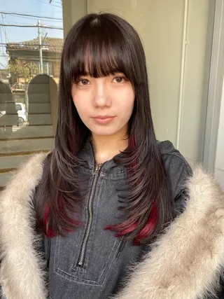 ロング レイヤーカット/ ダブルカラーサクライのヘアスタイル