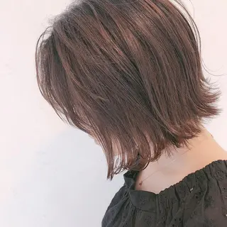 ミディアム 伊藤 さやかのヘアスタイル