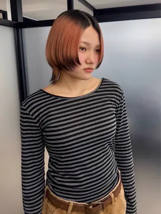ショート カラー MIMI🌻໋᳝݊ 個性派カラー⑅ ⸝꙳のヘアスタイル