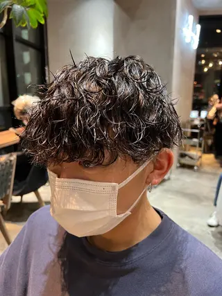 ショート パーマ メンズ 波巻きスパイラルパー マ/シャドウパーマ駿のヘアスタイル