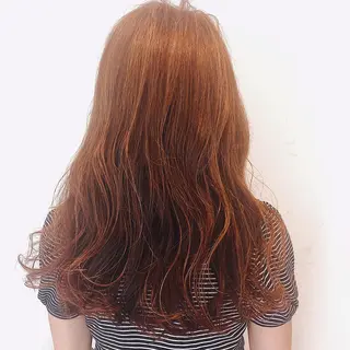 ロング カラー 伊藤 さやかのヘアスタイル