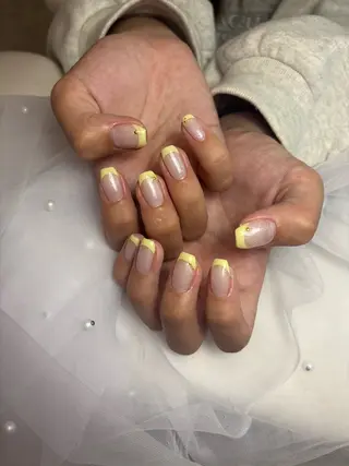 ネイル 𝐁𝐞𝐥𝐥 𝐦𝐞のネイルデザイン