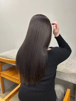 セミロング 𝐀𝐦𝐞𝐫𝐢 /透明感カラーのヘアスタイル