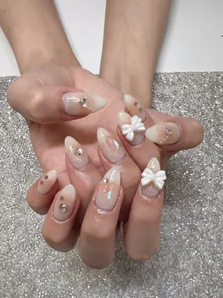 ネイル ガレンドウ 白澤 愛子のネイルデザイン