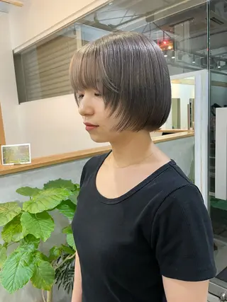 ショート カラー 水野谷愛/ボブ/ レイヤー/暖色カラーのヘアスタイル