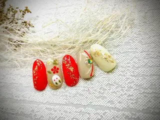 ネイル Merry（メリー)所属・Merry 霞ヶ関南口1分のマツエク・マツパデザイン