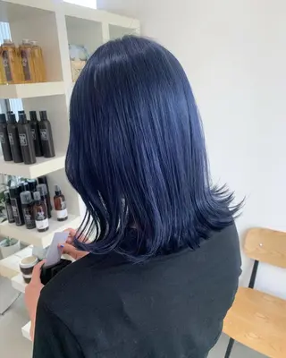 ミディアム カラー 長山 茉白のヘアスタイル