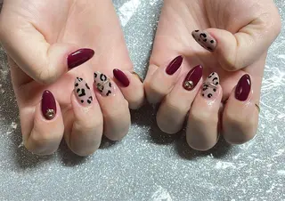 ネイル VIERU 🌈🎀💖のネイルデザイン