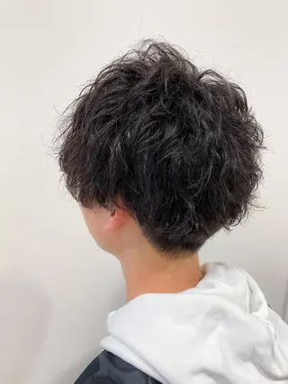 メンズ ハイトーンカラー🌈 メンズパーマ鈴木康平のヘアスタイル