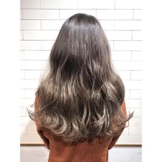 ロング EIGHT plum TOKIOリミテッドのヘアスタイル