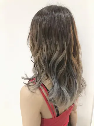 セミロング カラー 女性リピ90%🍨 🩷佐藤みずきのヘアスタイル