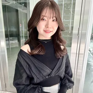 セミロング カラー ヘアアレンジ トレンドヘア🩶 艶髪🩶yoshiのヘアスタイル