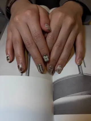 ネイル Hi,nail mahoのネイルデザイン