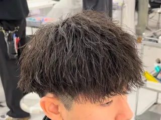 パーマ メンズ 佐々木 輝のヘアスタイル