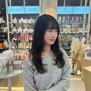 ロング カラー Ayaka🖤 ブリーチなしカラーのヘアスタイル