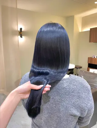 ロング カラー tim hinaのヘアスタイル