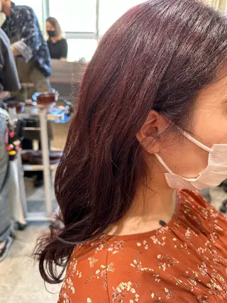 ロング カラー シールエクステ/ ブリーチカラーのヘアスタイル