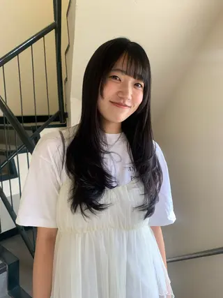 ロング カラー riho🪻暗髪/ 色持ちがいいカラーのヘアスタイル