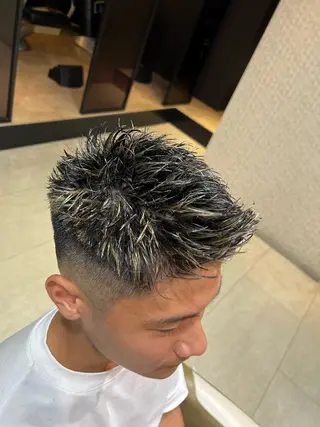 カラー メンズ 心斎橋メンズサロン リベルテグリットのヘアスタイル