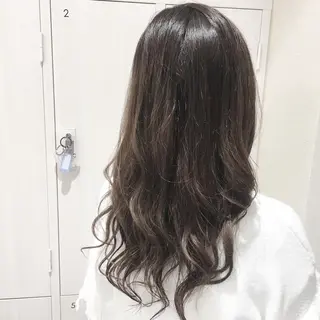 ロング カラー 三鷹で1番ショート ボブをカットする新谷のヘアスタイル