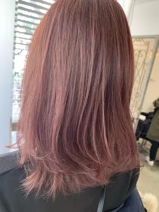 セミロング カラー fio マナミのヘアスタイル