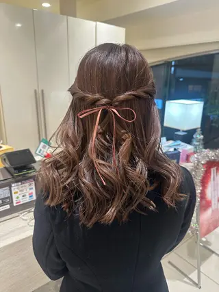 ロング カラー ヘアアレンジ タイトボブ個性派カラ ーAKANEのヘアスタイル