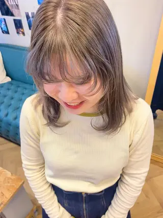 ミディアム デザインカラー/ボブ ブリーチカラー/ユリのヘアスタイル