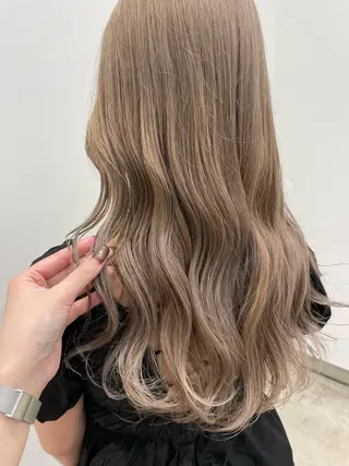 ロング カラー mir MIYUのヘアスタイル