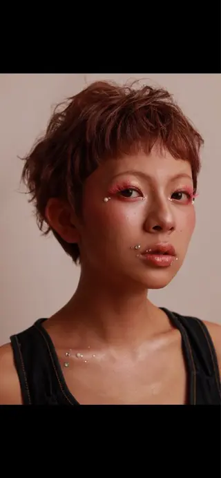 ショート レイヤー/透けカラー ✨KANAのヘアスタイル