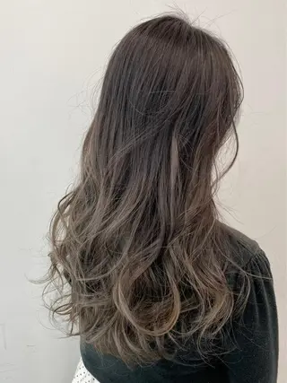 セミロング カラー 【公式】amble luxe池袋東口🩷のヘアスタイル