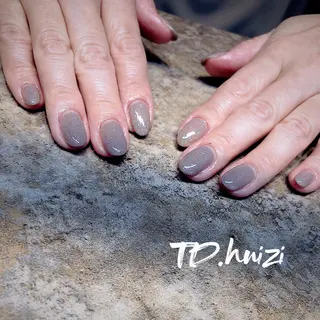 ミディアム めぐみのネイルサロン スタッフ練習のネイルデザイン