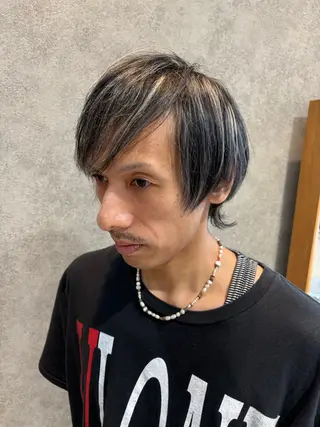 ショート カラー ヘアアレンジ 🧶ブリーチカラー TERU🧶のヘアスタイル