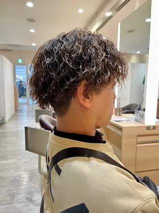 パーマ メンズ メンズカット／パーマ 牛尾丈のヘアスタイル