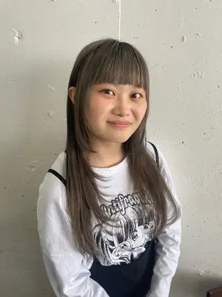 ロング カラー 𝙃𝘼𝙍𝙐🎀 韓国×エクステのヘアスタイル