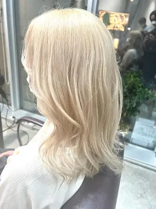 セミロング カラー ヘアアレンジ ネイル 🌈インナーカラー ‘ショウマ’🌈のヘアスタイル