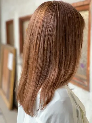 セミロング カラー イケダ ハルカのヘアスタイル