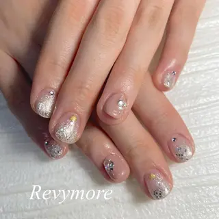 ミディアム ネイル nail salon Revymoreのネイルデザイン