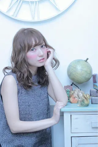 ミディアム 及川 光のヘアスタイル