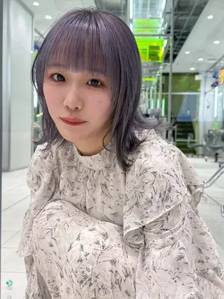 ミディアム NORA　CYNDY所属・砂川 航のヘアスタイル