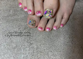 ネイル LAVISH nail salonのネイルデザイン