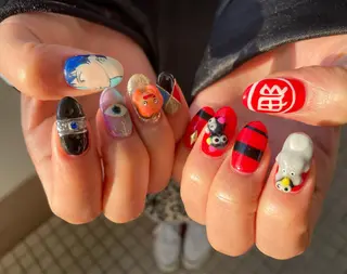 ミディアム ネイル ✴︎ Delightのネイルデザイン