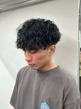 パーマ メンズ パーマ支持率No.1 ❤️‍🔥安成弾のヘアスタイル