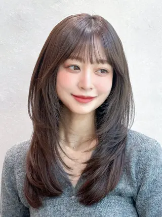 セミロング Unami/新宿 TSUKIのヘアスタイル