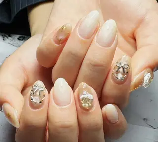 ネイル 新山 聖のネイルデザイン