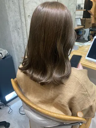 ミディアム ✨色持ちの良い艶 カラー✨蟹江真世のヘアスタイル