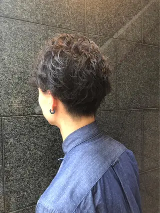 ショート パーマ メンズ 三浦 祐里のヘアスタイル