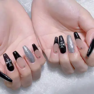 ネイル Queens テイのネイルデザイン